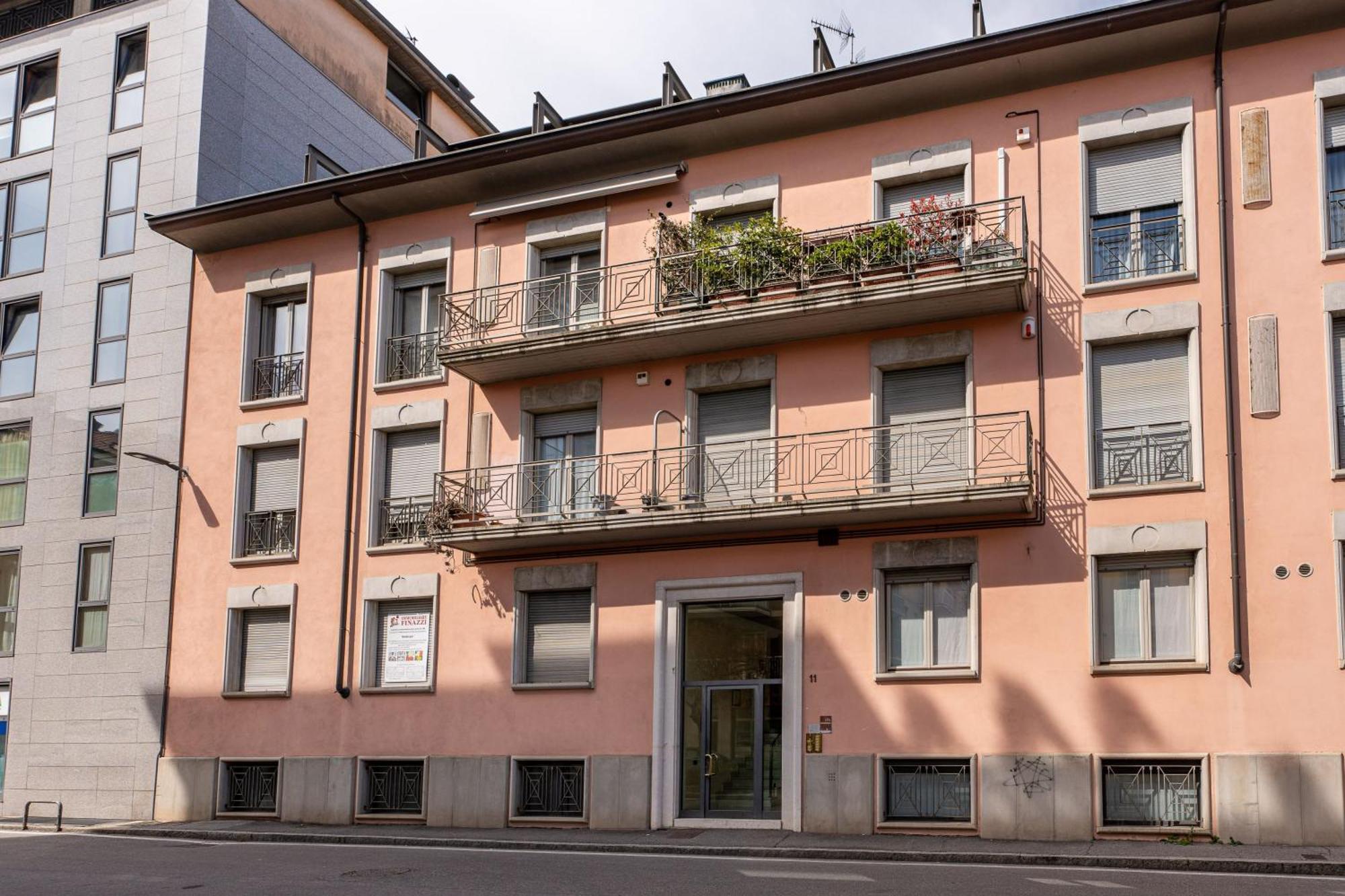 Apartments Vistallihouse Bergamo Bagian luar foto