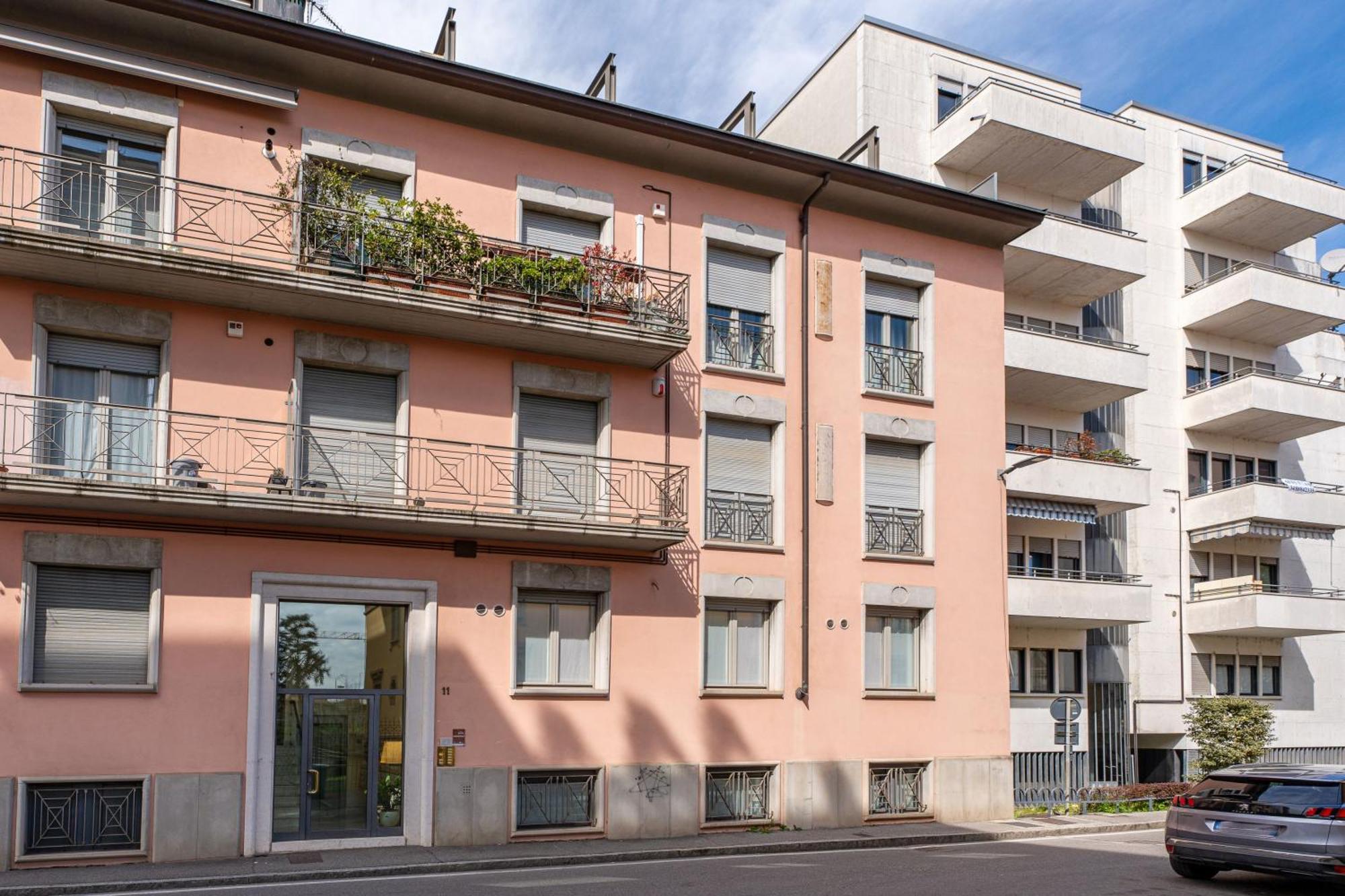Apartments Vistallihouse Bergamo Bagian luar foto